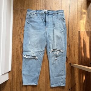 Abercrombie & Fitch The Mom Jeans High Rise - Curve Love